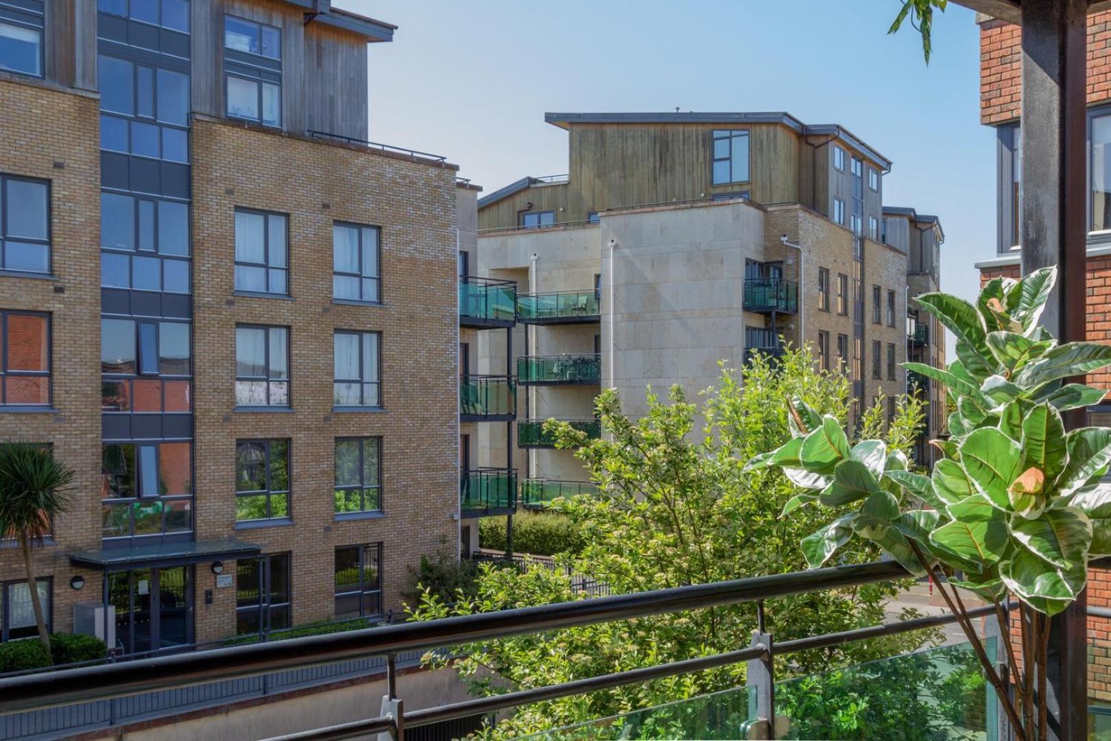 Guestready - Modern Stay By Pheonix Park Dublin Exteriör bild